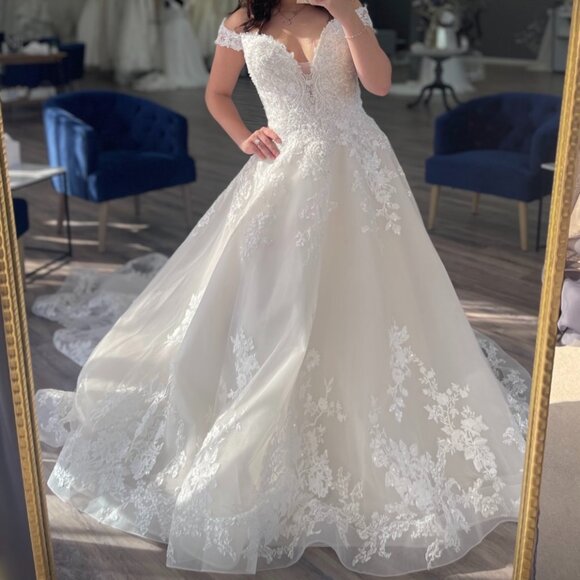 Allure Bridals Wedding Dress 9681 - Picture 1 of 2